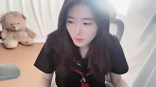 Moonlight-23 on StripChat 