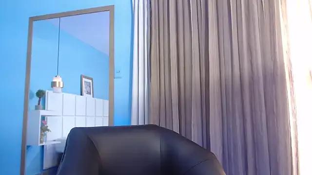 Freechat PenelopeBond on StripChat