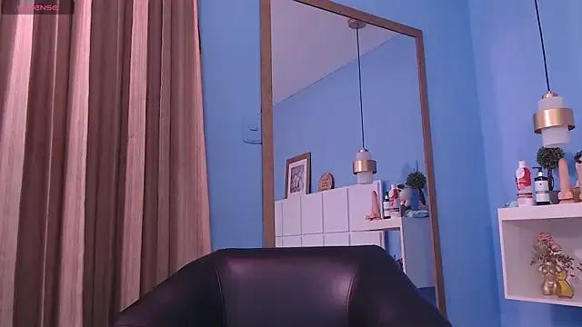 Freechat PenelopeBond on StripChat