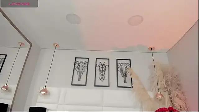 Rebeca_jones on StripChat 
