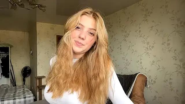 Reserved_Mull on StripChat 