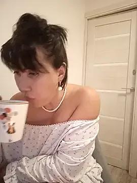 ROXOLANAA_SEXY on StripChat 