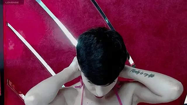 Freechat Roxxy_Rouge on StripChat