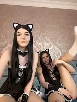 RuthandJess — SHOW TITS <3
