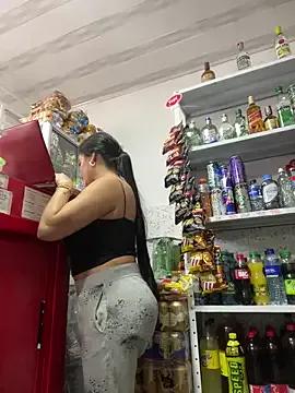 Sara_fun on StripChat 