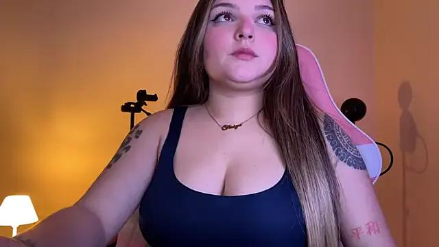 SweetFoxEyes on StripChat 