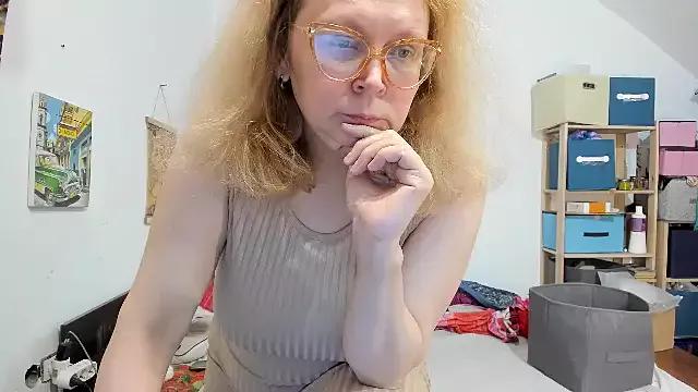 Photos of switchlorenx from StripChat is Freechat