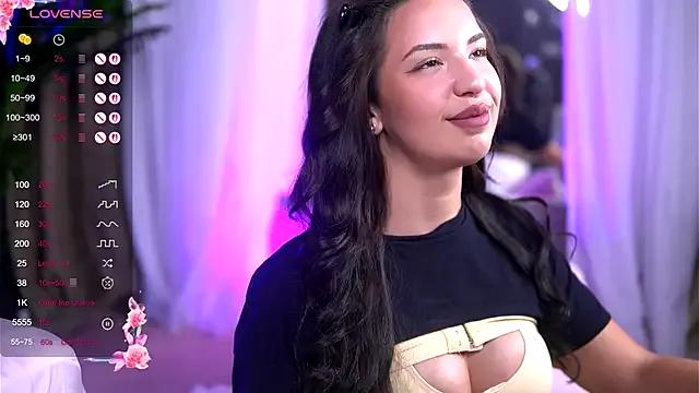 TiffanyJaye on StripChat 