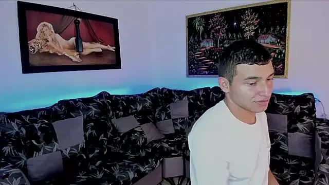 xXHot_MalesXx on StripChat 