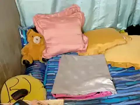 xxloveheart on StripChat 