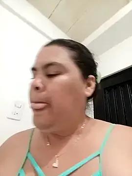 Freechat yaneth_ on StripChat