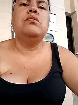 Freechat yaneth_ on StripChat